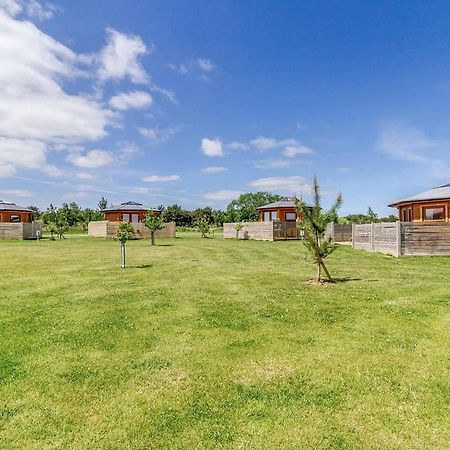 Green Meadows Park Garton Exterior photo